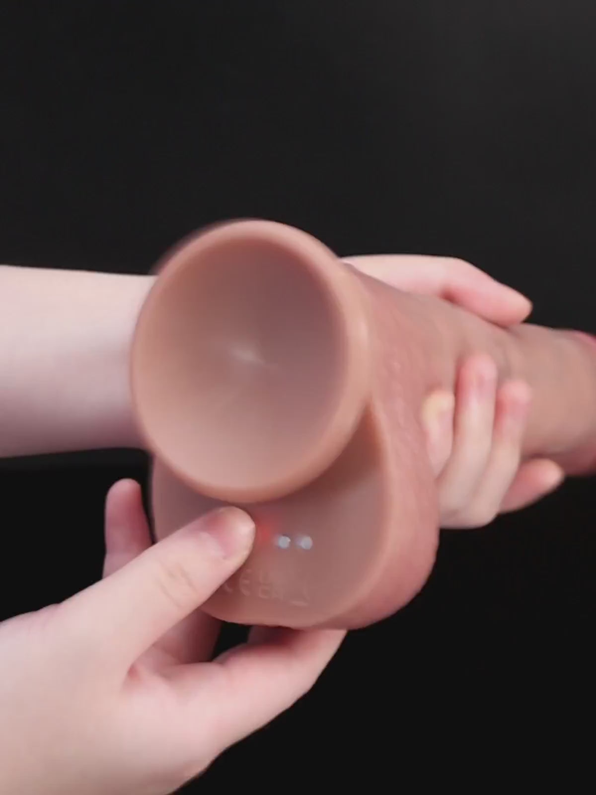 Dante - Dildo vibrante con prepuzio non circonciso · 3+3+3 modalità - 25 cm